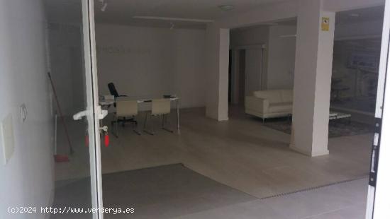 EN VENTA LOCAL COMERCIAL EN LOS CRISTIANOS - SANTA CRUZ DE TENERIFE