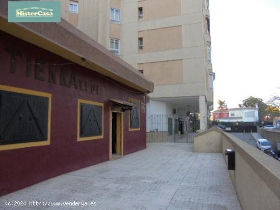 LOCAL COMERCIAL EN DIVINA PASTORA - CADIZ