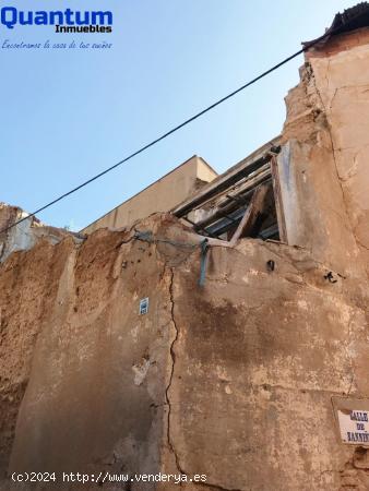  CASA EN RUINAS EN TARAZONA - ZARAGOZA 