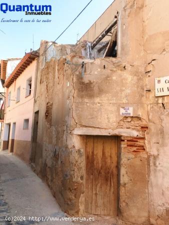 CASA EN RUINAS EN TARAZONA - ZARAGOZA