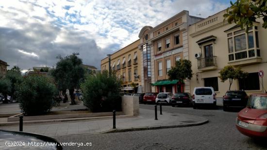  Zona Plaza de San Andres plaza de garaje y trastero. - CADIZ 