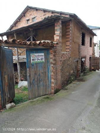 CASA PARA REFORMAR VILLAR DE LOS BARRIOS CON TERRENO VIILAR DE LOS BARRIOS - LEON