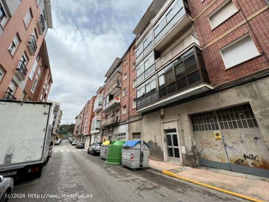 PISO EN VENTA EN ZONA CLUB DE TENIS CON TERRAZA - LEON