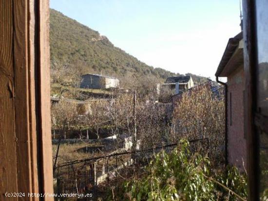 CASA CON TERRENO  EN REQUEJO-  SOBRADO - LEON