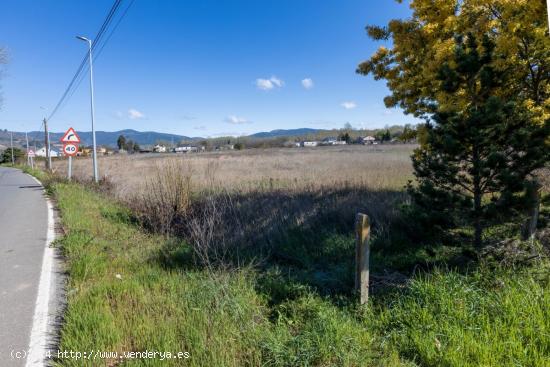 FINCA DE 18.270 M2 EN CACABELOS - LEON