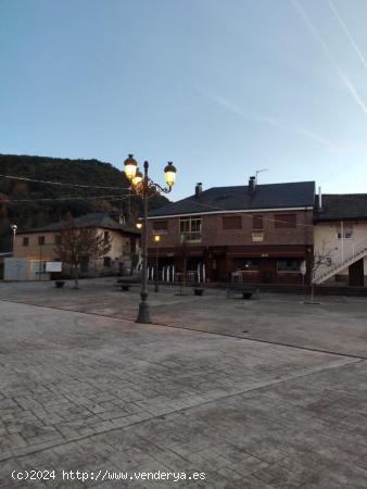 Venta casa en Toral de Merayo - LEON