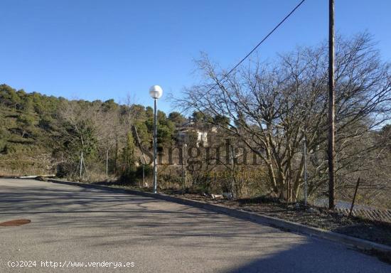 Terreno en c/Costas - BARCELONA