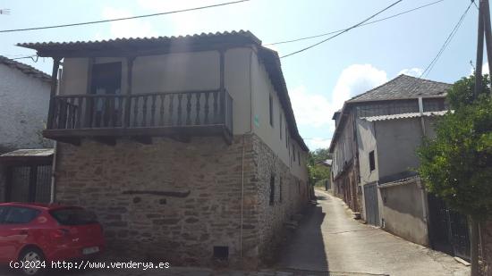 Casa en salas de los Barrios - LEON