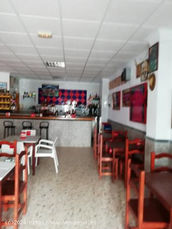 Magnifico local comercial con posibilidad de transformar en vivienda, precio negociable. - CADIZ