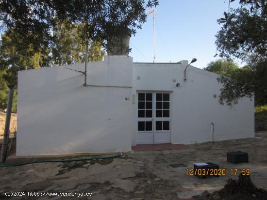 ESTUPENDA CASA EN TERRENO PRÓXIMA A VEJER DE LA FRONTERA - CADIZ