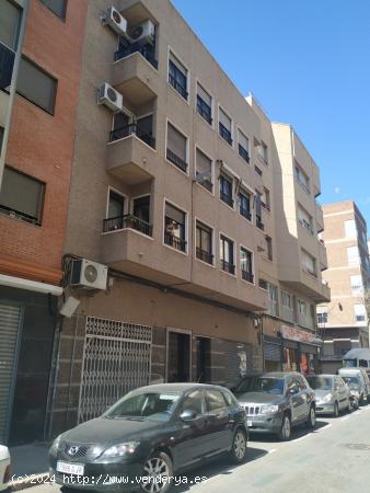 LOCAL COMERCIAL DE 147 m2 - ALICANTE