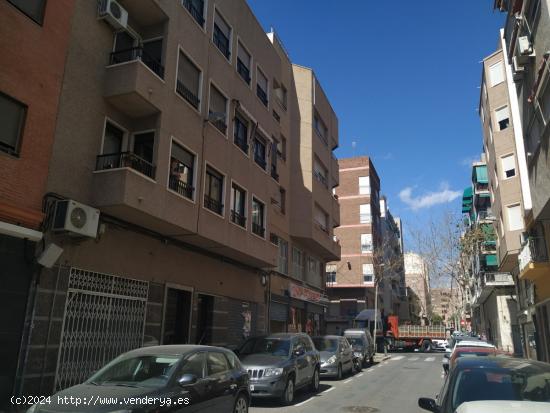 LOCAL COMERCIAL DE 147 m2 - ALICANTE