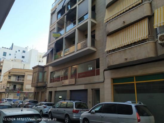 LOCAL CENTRICO DE 240 M2 - ALICANTE