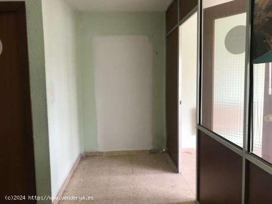 Oficina en VENTA en ZARAGOZA - ARRABAL - Calle SIERRA DE GUARA (Ref.: 00480) - ZARAGOZA