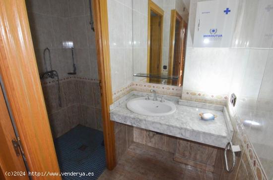 Urbis te ofrece un local en venta en Santa Marta de Tormes, Salamanca. - SALAMANCA