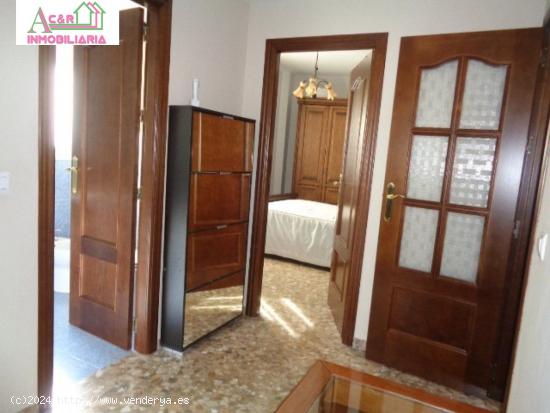 ESTUPENDO PISO CON PARKING + TRASTERO!!! - CORDOBA