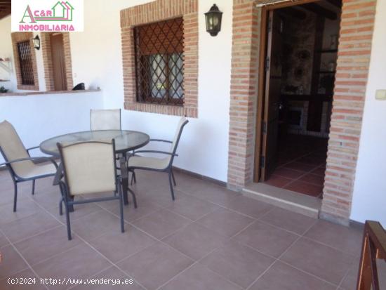 CHALET EN ALQUILER - CORDOBA