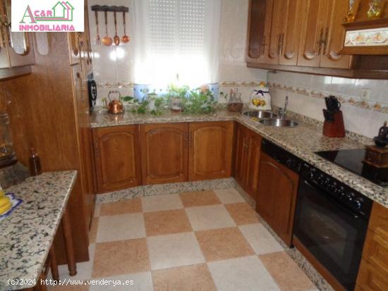 GRAN PISO SEMI-NUEVO EN BUENA ZONA¡¡¡¡ - CORDOBA