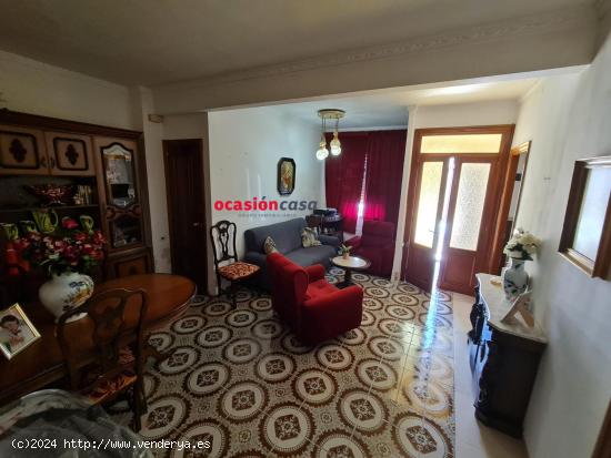 CASA Y PISO INDEPENDIENTES A LA VENTA - CORDOBA