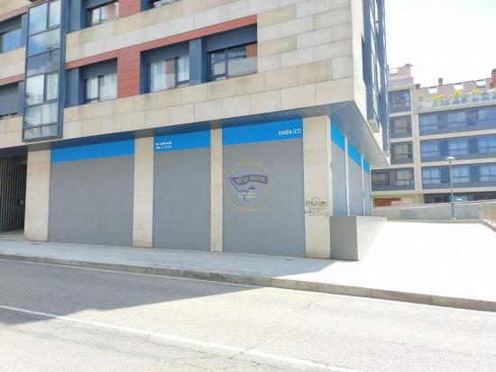  LOCAL COMERCIAL LÓBREGO, PRÓXIMO ROTONDA DE HISPANIDAD - PONTEVEDRA 