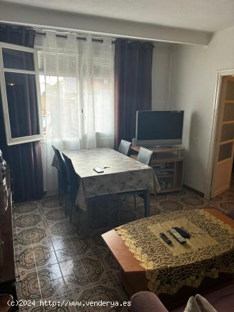 Se vende piso en el barrio de Orriols - VALENCIA