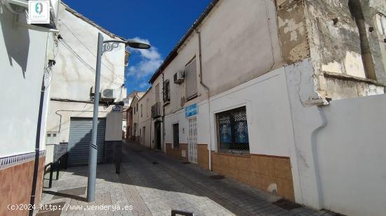 OPORTUNIDAD EN PLENO CENTRO DE PULIANAS. - GRANADA