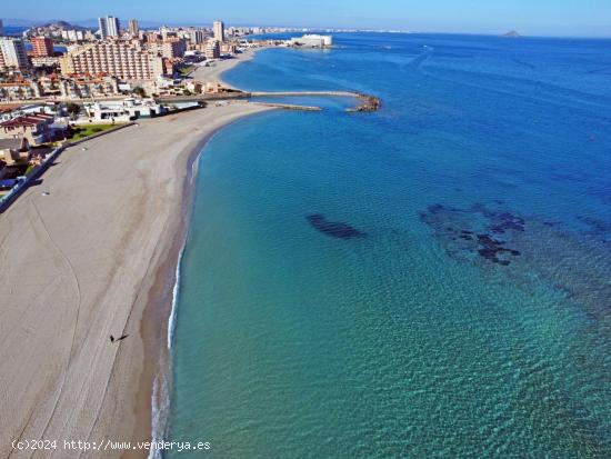 Chalet en Primera Línea del Mediterráneo en zona de Las Sirenas, La Manga del Mar Menor - MURCIA