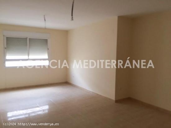 Piso en venta en Carlet, con garaje - VALENCIA