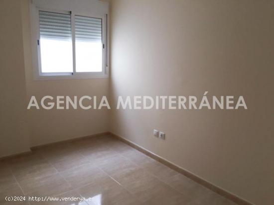 Piso en venta en Carlet, con garaje - VALENCIA