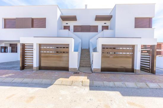 Complejo de 56 bungalows en San Pedro del Pinatar (Murcia) - MURCIA