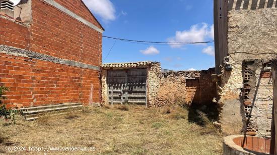 Casa en venta frente a Mercadona en Casas Ibáñez - ALBACETE