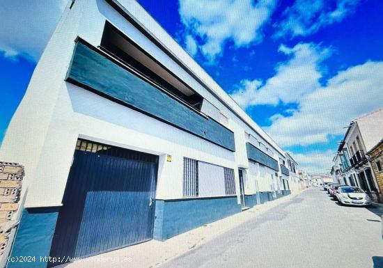  Venta de 2 Locales en Pilas - Sevilla - SEVILLA 