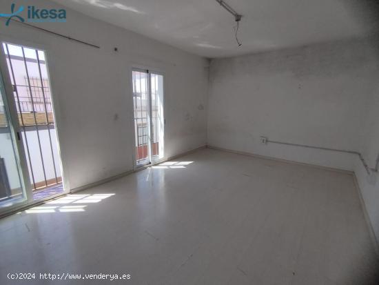 Casa Adosada en Venta - Tomares (Santa Eufemia - Sevilla) - SEVILLA