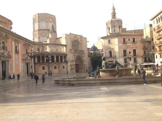 Se Alquila en Valencia - VALENCIA