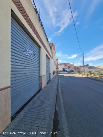 Local comercial 300m. - GRANADA