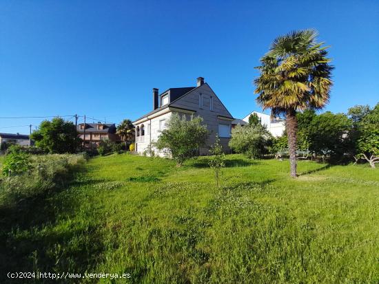 ESTUPENDO CHALET CON FINCA URBANA EN CUATROVIENTOS - LEON