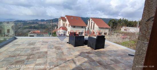 Casa / Chalet independiente en venta en Carretera de Dorrón, Sanxenxo - PONTEVEDRA