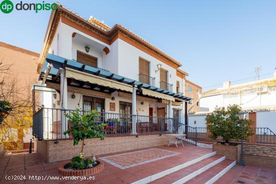  ¡¡¡ Maravillosa casa independiente con jardin y piscina en zona Alminares!!! - GRANADA 