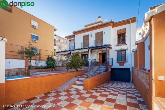 ¡¡¡ Maravillosa casa independiente con jardin y piscina en zona Alminares!!! - GRANADA