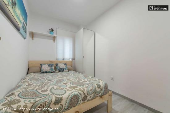  Habitación interior en apartamento de 4 dormitorios en Poblats Marítims - VALENCIA 