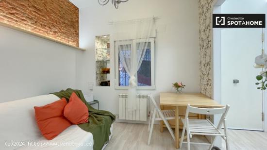 Apartamento de 2 dormitorios en alquiler en Madrid - MADRID