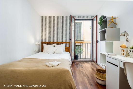 ¡Habitaciones en alquiler en un apartamento de 5 habitaciones en Barcelona! - BARCELONA