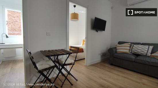 Piso en alquiler de 1 dormitorio en San Diego, Madrid - MADRID