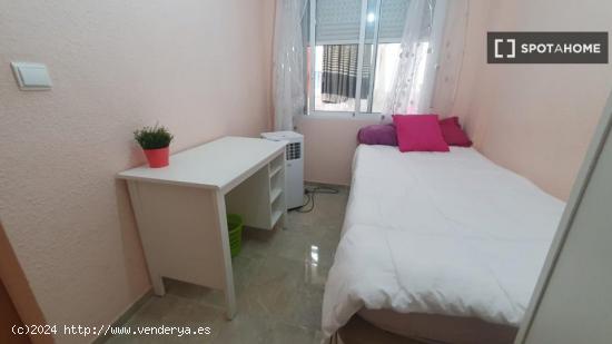 Habitación en piso compartido en Alicante (Alacant) - ALICANTE