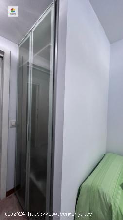 Habitación en Cerdanyola Ripollet con balcon equipada estación renfe - BARCELONA