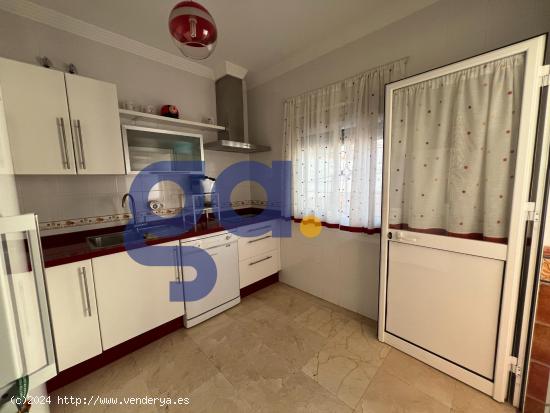 ADOSADO EN VENTA EN LA PALMA DEL CONDADO - HUELVA