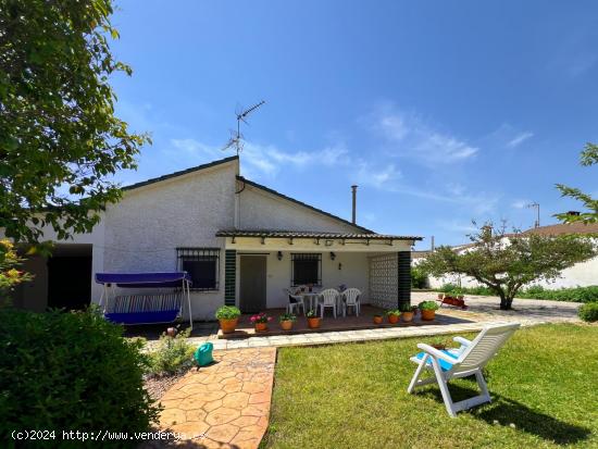 CHALET EN URBANIZACIÓN COLONIA SAN ANTONIO, GALLUR - ZARAGOZA