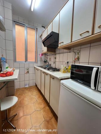 ¡Descubre tu hogar con InmoRenta! Te ofrecemos esta vivienda en una zona privilegiada de Madrid - M