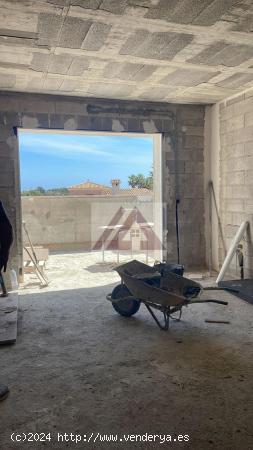 Precioso chalet con piscina para personalizar en Cala Murada - BALEARES