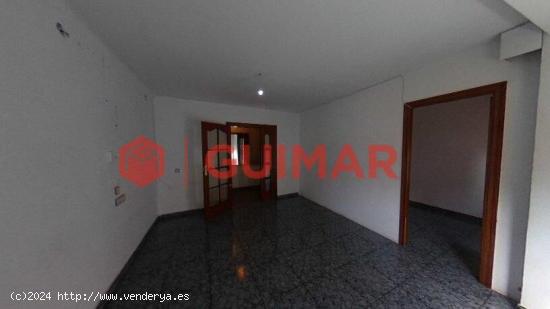 PISO EN VENTA EN CORNELLA DE LLOBREGAT ZONA GAVARRA - BARCELONA